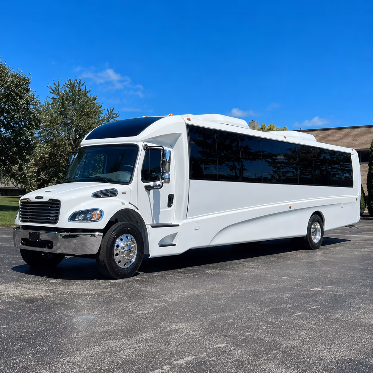 burbank 18 passenger minibus