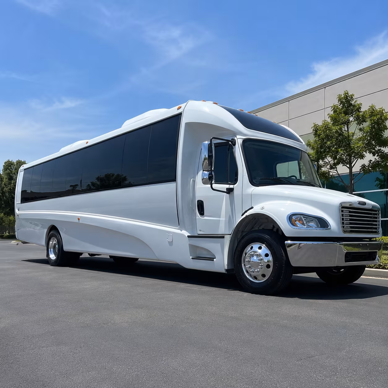 burbank 28 passenger minibus