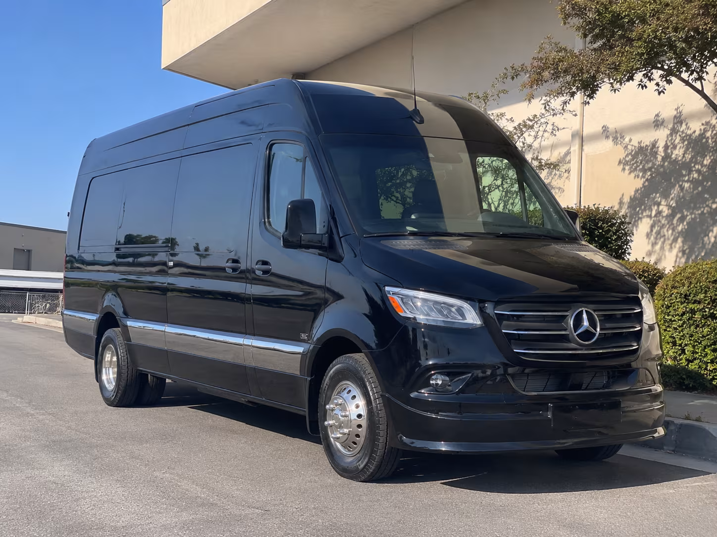bus rental options for burbank trips