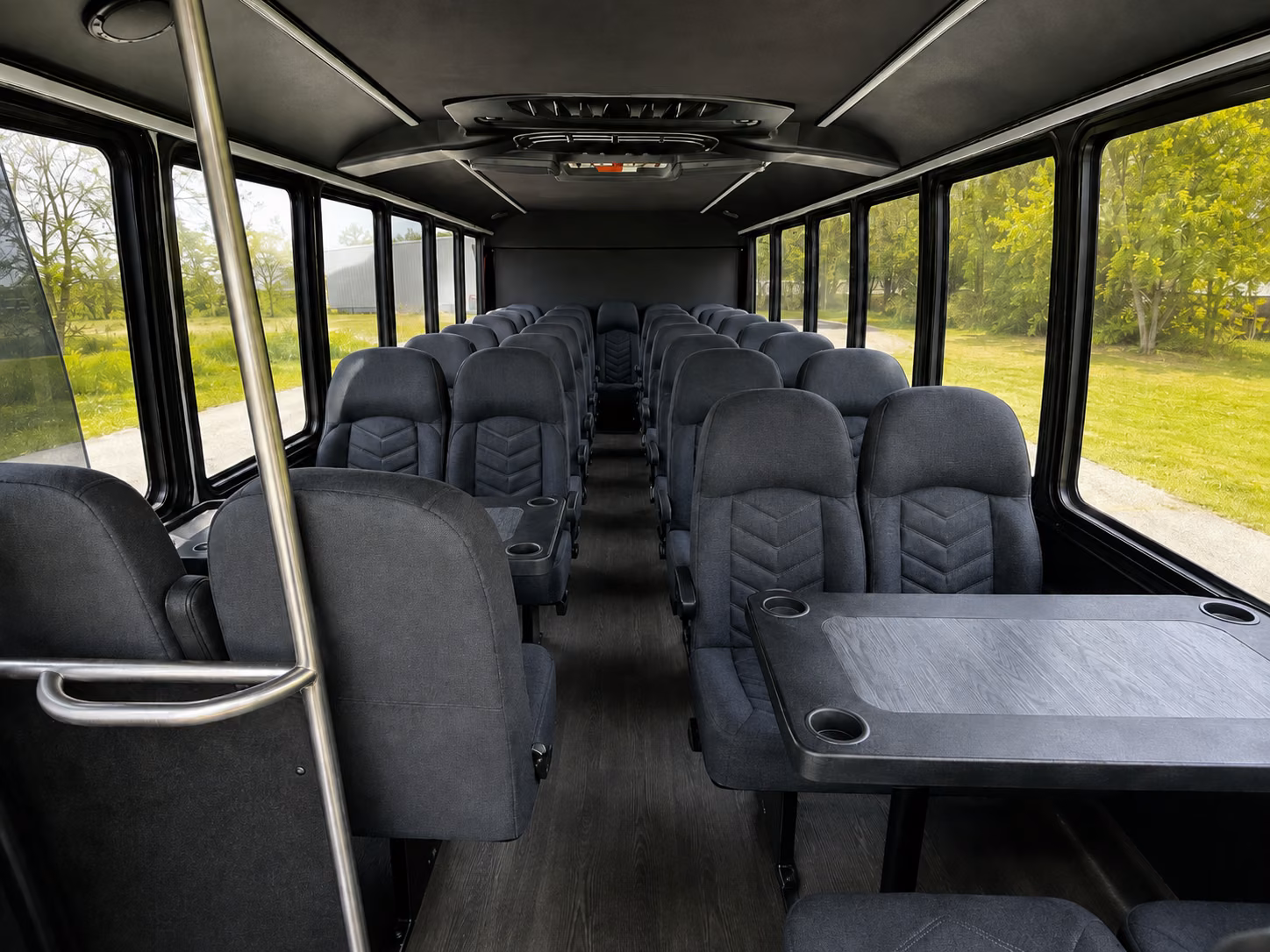 find the perfect transportation for your next airport transfer 4