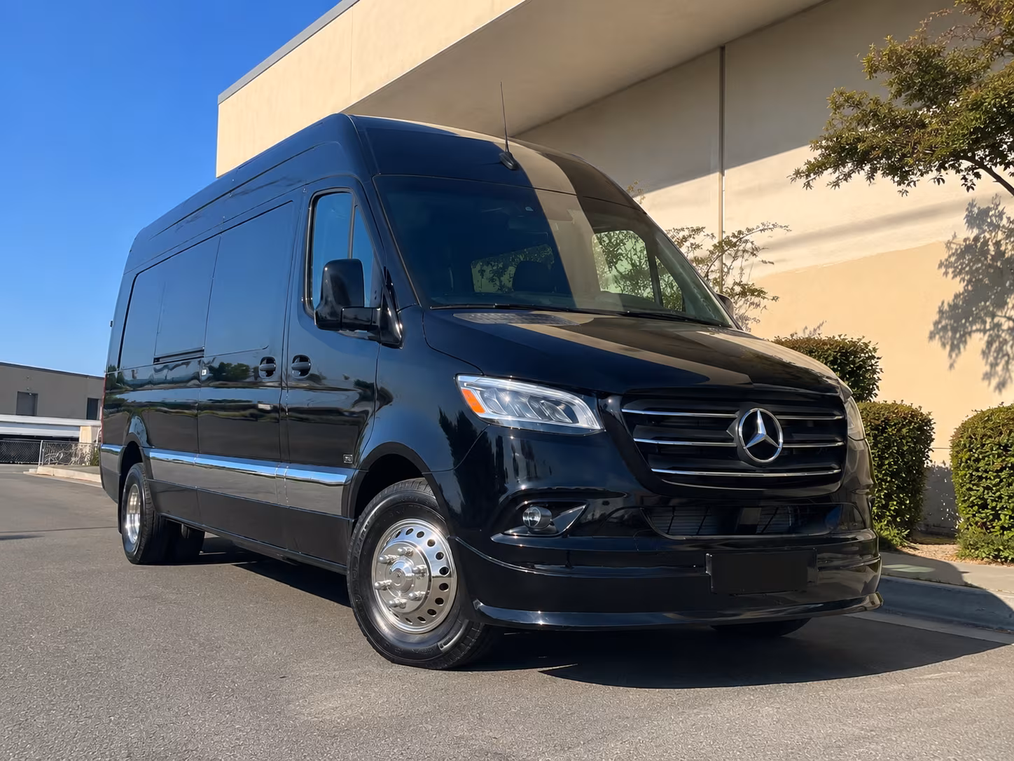 find the perfect transportation for your next convention or trade show 1