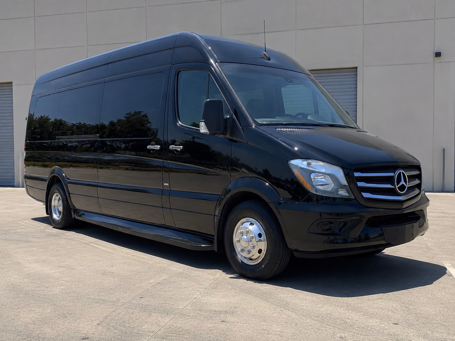 find the perfect transportation for your next convention or trade show 3