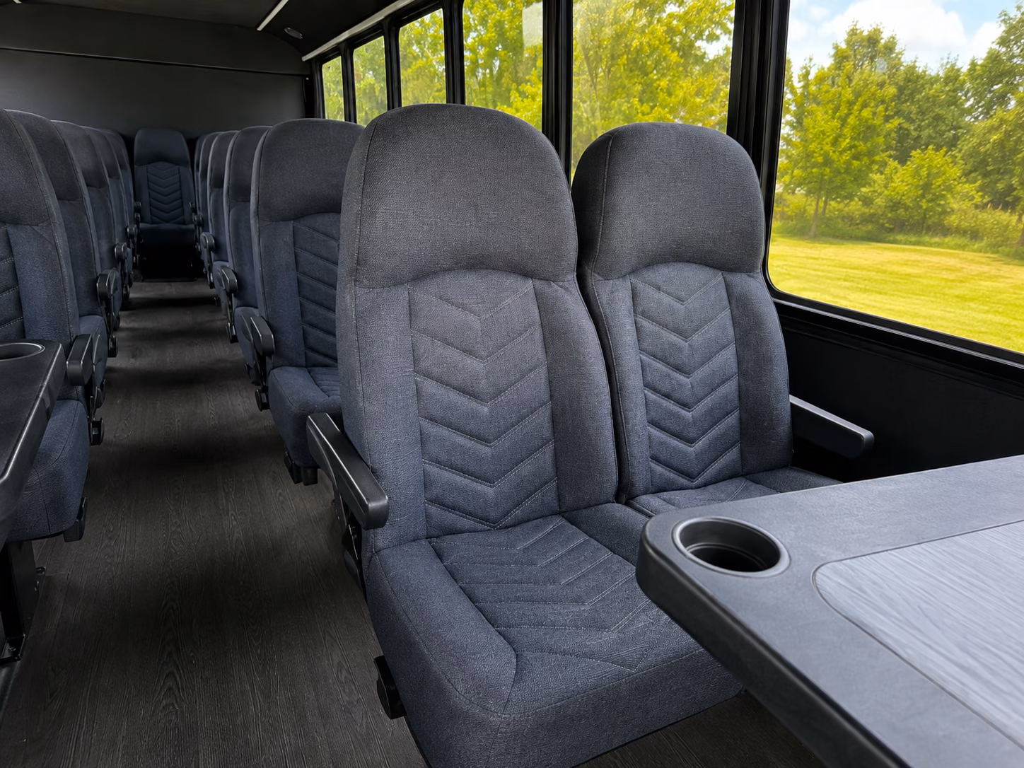 minibuses for burbank entertainment industry field trips